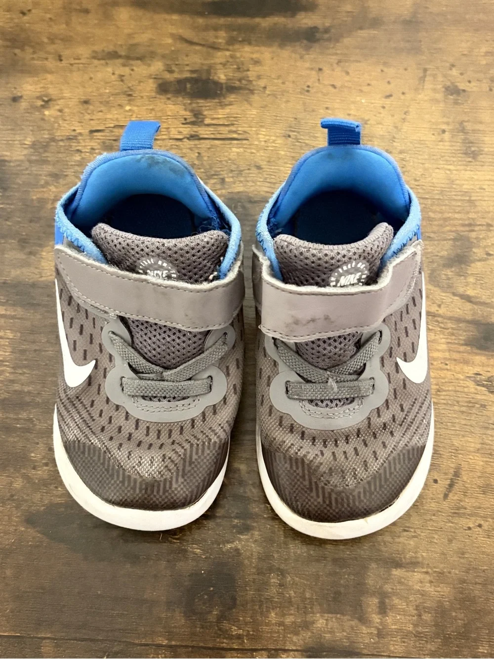 Nike Kids' Gray & Blue Athletic Sneakers | Nike Free Run | Size 7C